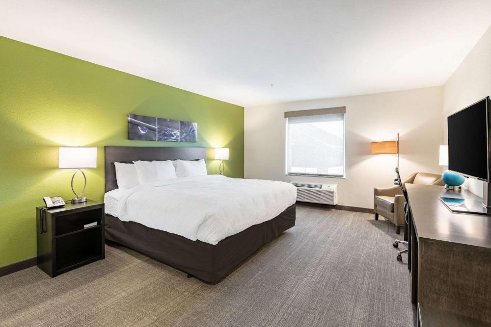 King Suite - Non-Smoking interior